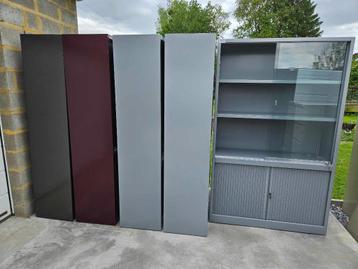 Armoires Vitrine métallique a volet ( plusieurs dispo), Enlèvement, Utilisé