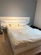 Bed inclusief hoefeinde met nachtkastjes, Huis en Inrichting, Slaapkamer | Complete slaapkamers, Ophalen, Zo goed als nieuw
