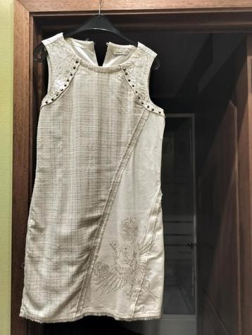 Desigual kleedje beschikbaar voor biedingen