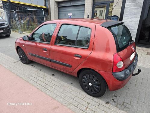 Je souhaite vendre cette Renault Clio 2, c'est une bonne éta, Autos, Renault, Particulier, Clio, Air conditionné, Bluetooth, Radio