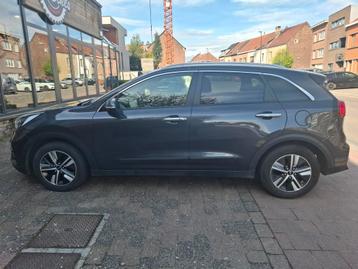 KIA NIRO 1.6 ESSENCE HYBRIDE FULL OPTION, Autos, Argent ou Gris, Euro 6, Entreprise, 5 portes