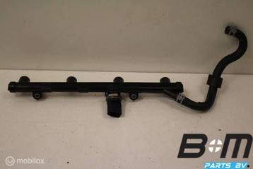 Brandstofrail met sensor Audi A3 8V Limo 06K133681A beschikbaar voor biedingen