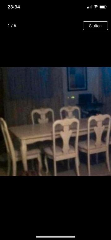 Tafel + 5 gestoffeerde stoelen. beschikbaar voor biedingen