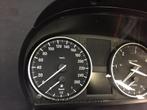 Tellerbak Kilometerteller BMW E90 E91 318d handbak, Auto-onderdelen, Ophalen of Verzenden, Gebruikt, BMW