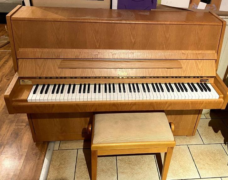 Piano om te komen ophalen, Muziek en Instrumenten, Piano's, Gebruikt, Piano, Bruin, Ophalen