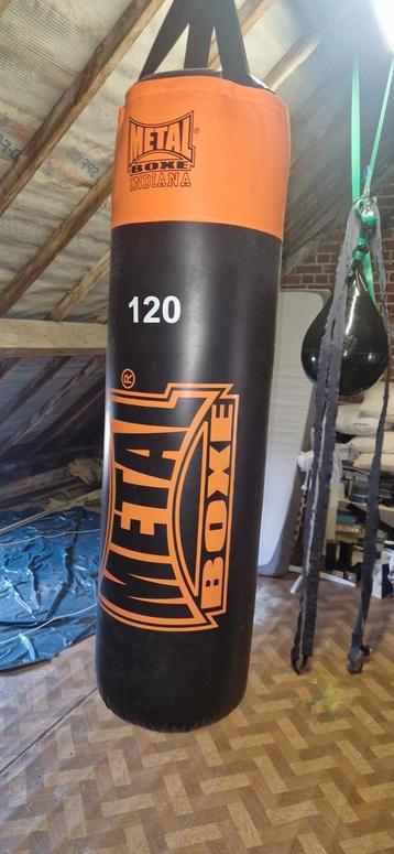 metal boxe beschikbaar voor biedingen