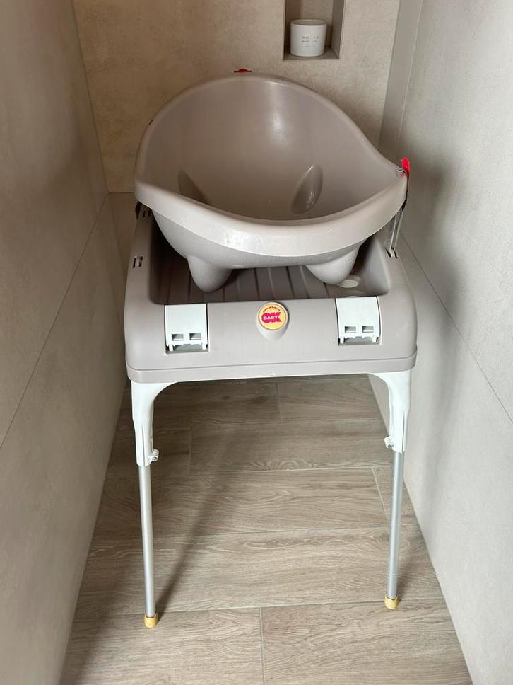 Staander voor babybadje ‘Laguna’ - Ok Baby, Huis en Inrichting, Tafels | Kaptafels, Gebruikt, Ophalen