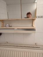 Badkamerkastje, Enlèvement, Utilisé