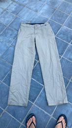 Dickies beige broek, maat W30/L32, Kleding | Heren, Broeken en Pantalons, Beige, Ophalen of Verzenden, Gedragen, Overige maten