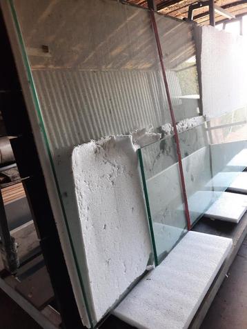 15 mm nieuw gehard glas. beschikbaar voor biedingen