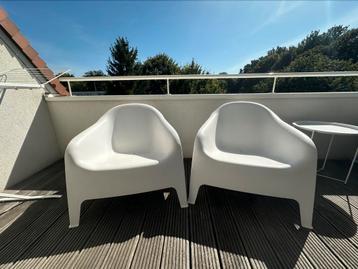 Tuinstoelen beschikbaar voor biedingen