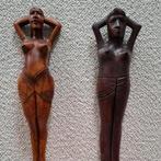 2 figurines féminines en bois du Congo, Enlèvement ou Envoi