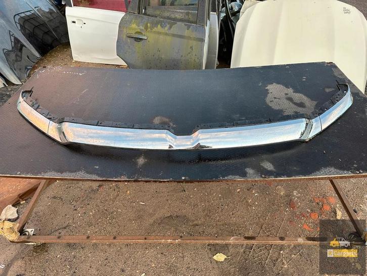 Dodge Ram V 18- voorbumperbekleding, Auto-onderdelen, Carrosserie, Bumper, Dodge, Gebruikt