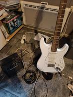 Gitaar + houder + versterker + stemmer, Muziek en Instrumenten, Snaarinstrumenten | Gitaren | Elektrisch, Ophalen, Zo goed als nieuw