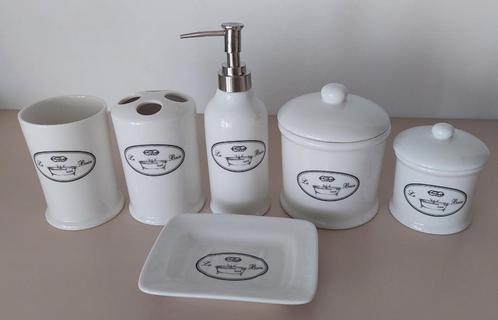Badkamerset 6-delig, Huis en Inrichting, Badkamer | Badtextiel en Accessoires, Zo goed als nieuw, Overige typen, Wit, Ophalen