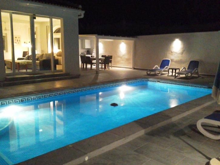 HUIS TE HUUR IN TORREVIEJA, Immo, Huizen te huur, Gent, Twee onder één kap, Direct bij eigenaar