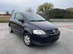 Volkswagen Fox 1.2i *156 000 KM, Auto's, Volkswagen, Voorwielaandrijving, Elektrische ramen, 1198 cc, Zwart