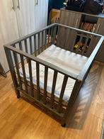 Grey Pericles Park op wielen, Ophalen, Gebruikt, Rechthoekig, In hoogte verstelbaar