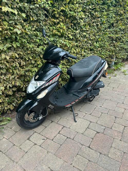 Scooter b klasse te koop/ruil, Fietsen en Brommers, Scooters | Overige merken, Zo goed als nieuw, Klasse B (45 km/u), Benzine
