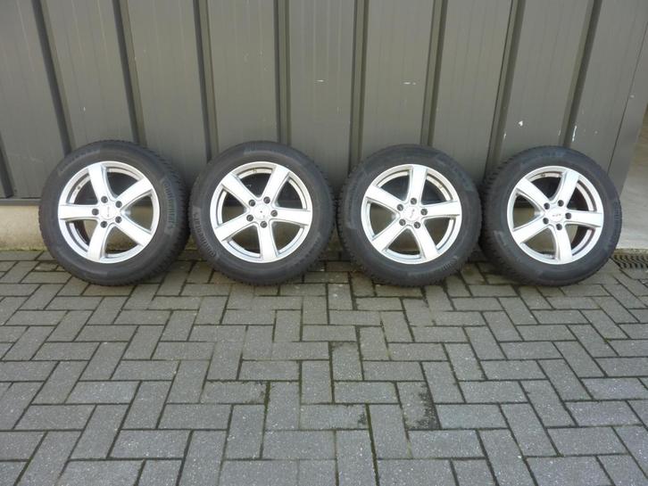 Alu velgen met winterbanden VW, Auto-onderdelen, Banden en Velgen, Velg(en), Winterbanden, 16 inch, 205 mm, Gebruikt, Ophalen