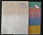 Te koop: Twee pakjes "Embossing paper"., Verzenden, Nieuw, Overige thema's, Knipvel
