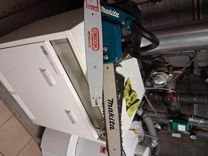 Ketting zaag, Doe-het-zelf en Bouw, Gereedschap | Zaagmachines, Zo goed als nieuw, 1200 watt of meer, 70 mm of meer, Ophalen