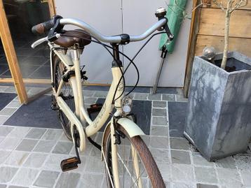 Mooie Oxford damesfiets. beschikbaar voor biedingen