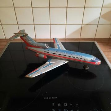 Vliegtuig , jaren '50-'60 van American Airlines  beschikbaar voor biedingen
