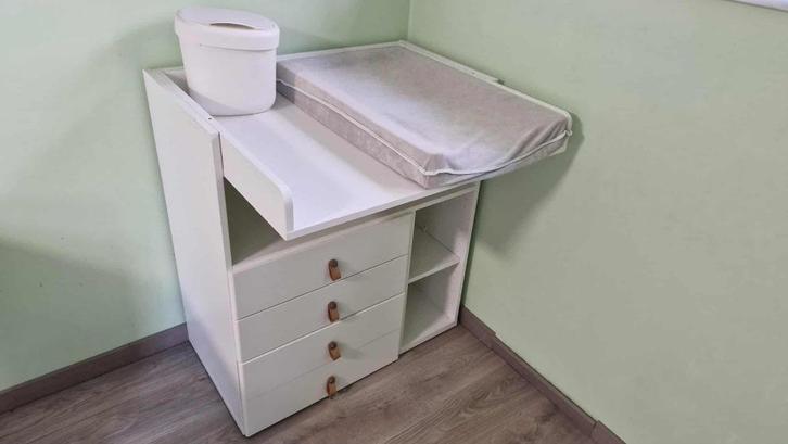 Table à langer SMÅSTAD, Enfants & Bébés, Chambre d'enfant | Meubles Autre, Comme neuf, Commode, Enlèvement