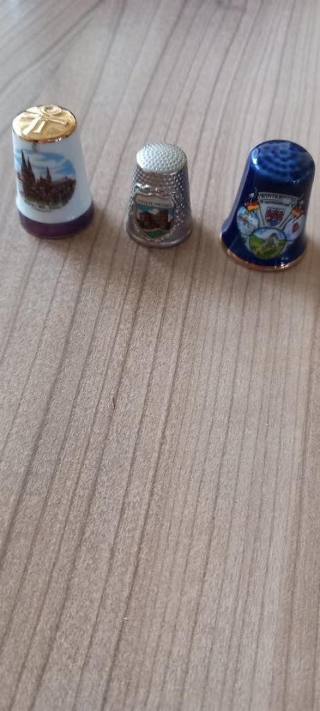 2 dés à coudre en provenance d'Allemagne. Nouveau., Collections, Dés à coudre, Neuf, Enlèvement ou Envoi