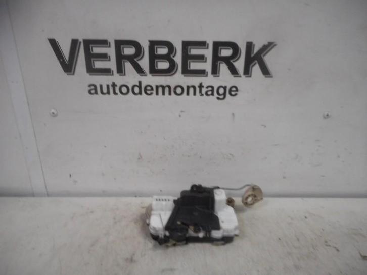 SERRURE DE PORTE LATERALE Peugeot 406 Coupé (8C), Autos : Pièces & Accessoires, Carrosserie & Tôlerie, Peugeot, Droite, Utilisé