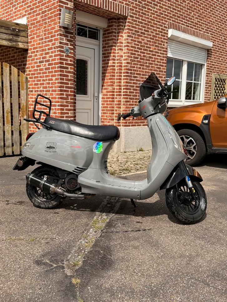 Gts toscana pure S, Fietsen en Brommers, Scooters | Overige merken, Zo goed als nieuw, Klasse A (25 km/u), Benzine, Ophalen