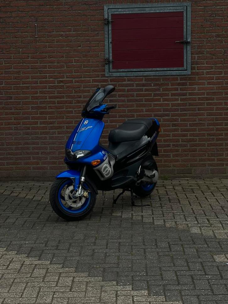 🟦Gilera runner 50cc🟦 origineel 2804km🟦, Fietsen en Brommers, Scooters | Piaggio, Nieuw, Overige modellen, Klasse B (45 km/u)