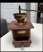 Mooie oude koffiemolen, Antiek en Kunst, Ophalen