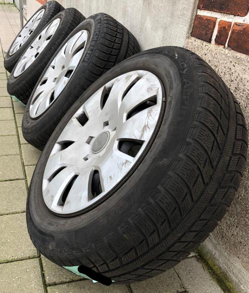 À vendre : 4 pneus d'hiver sur jantes en acier (Michelin Pri, Autos : Pièces & Accessoires, Pneus & Jantes, Pneus et Jantes, Pneus hiver