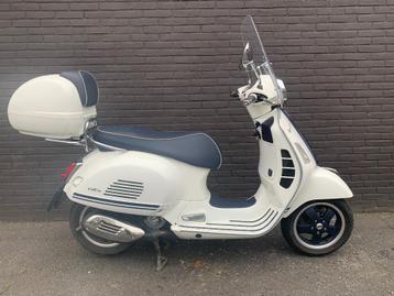 vespa gts 300 yacht club  beschikbaar voor biedingen