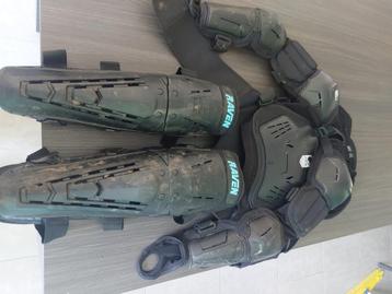 Raven Sideswipe Bodyprotector + kniebeschermers beschikbaar voor biedingen