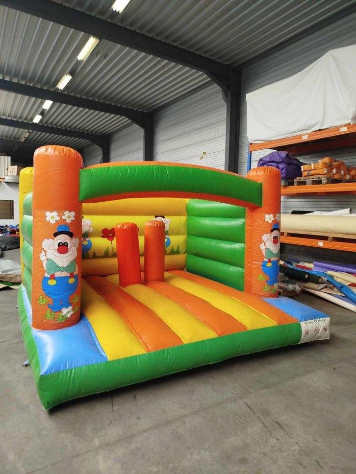 springkasteel kabouter met twee obstakels in te koop, Hobby en Vrije tijd, Feestartikelen | Verhuur, Zo goed als nieuw, Ophalen