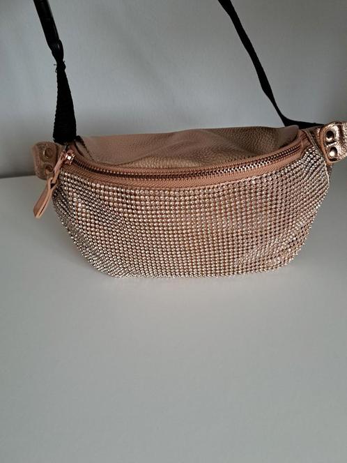 Heuptasje strass, Handtassen en Accessoires, Tassen | Schoudertassen, Nieuw, Overige merken, Goud, Ophalen of Verzenden