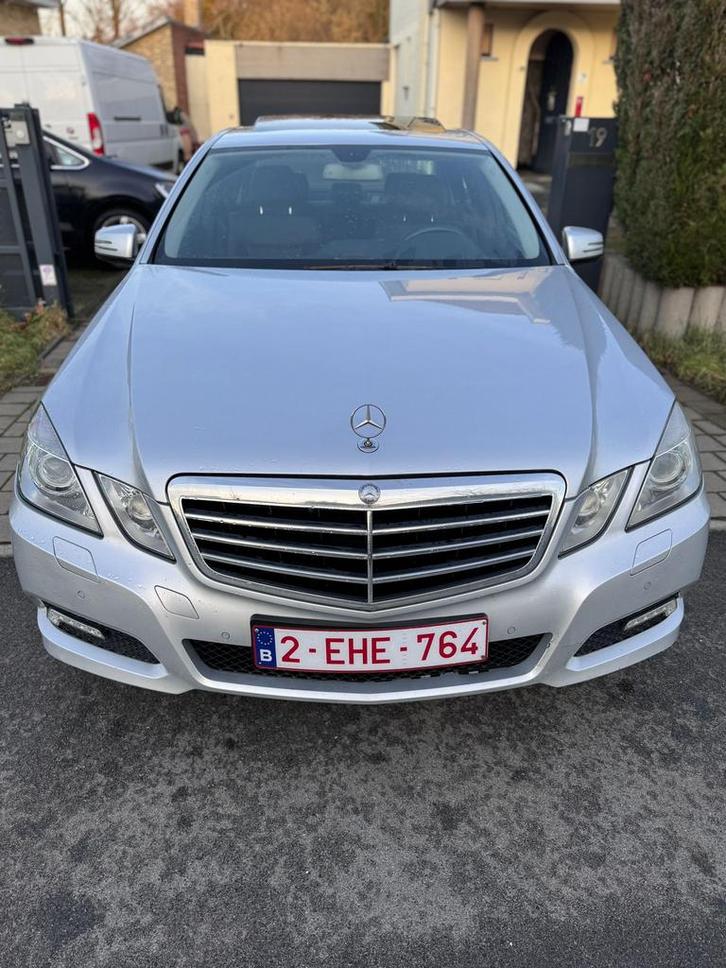 Mercedes-benz E220 cdi, Autos, Mercedes-Benz, Particulier, Classe E, ABS, Phares directionnels, Régulateur de distance, Airbags