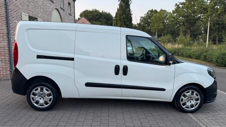 Fiat Doblo 1.6 JTDM MAXI, Auto's, Fiat, Bedrijf, Te koop, Doblo, Achteruitrijcamera, Airbags, Airconditioning, Bluetooth, Boordcomputer