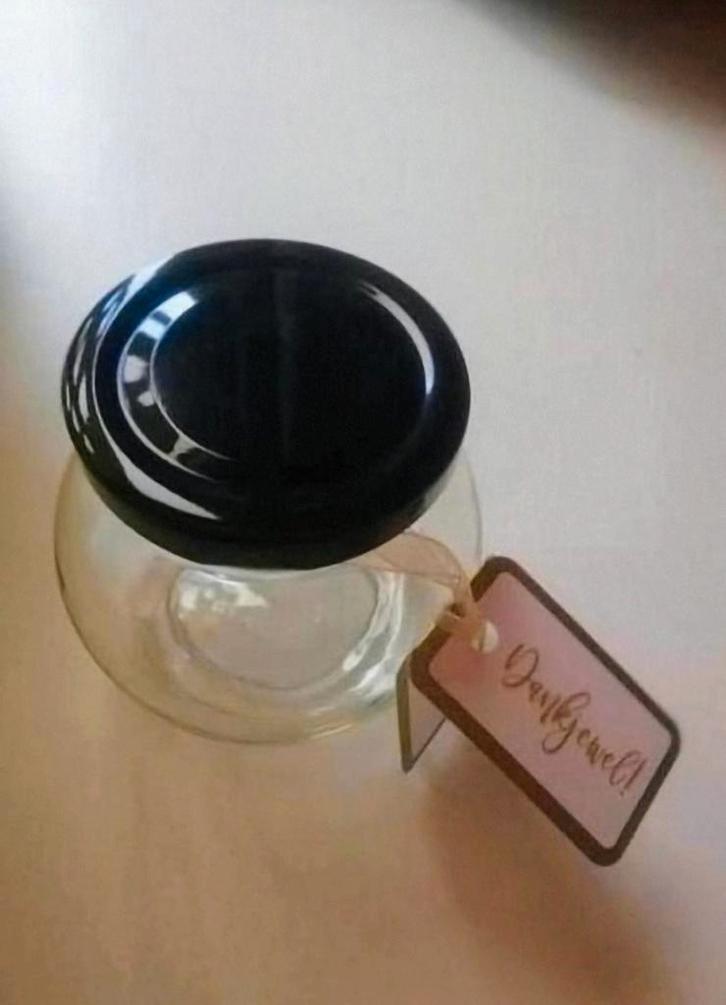 Glazen potjes, Verzamelen, Parfumverzamelingen, Ophalen