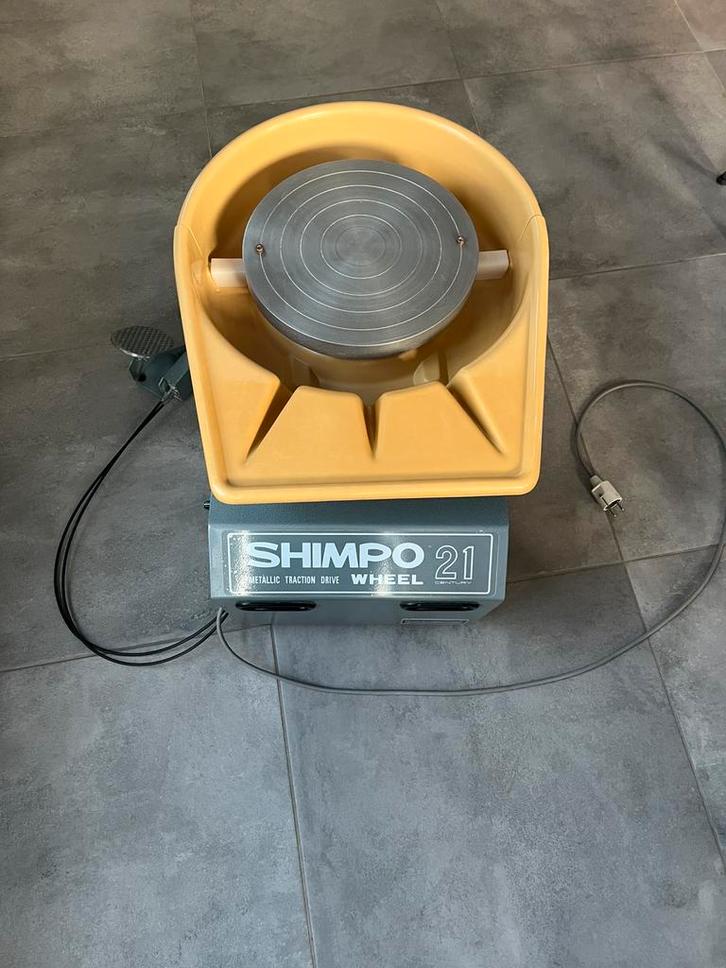 Shimpo 21 pottenbakkersschijf, Hobby en Vrije tijd, Pottenbakken, Gebruikt, Ophalen