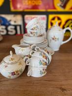 Koffieservies Boch bloemen en gouden randje, Antiek en Kunst, Antiek | Servies compleet, Ophalen of Verzenden