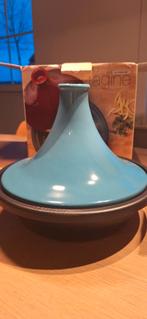 Le Creuset tajine 31cm NIEUW in de doos, Huis en Inrichting, Keuken | Potten en Pannen, Gietijzer, Nieuw, Ophalen of Verzenden