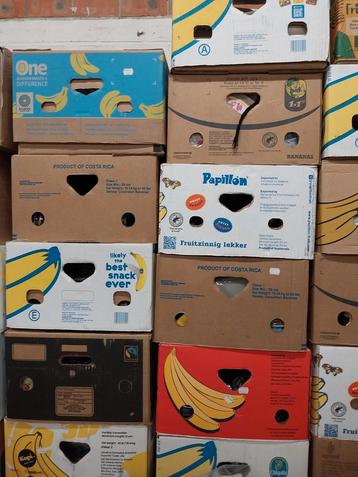 Partij bannane dozen vol nieuwe spullen  beschikbaar voor biedingen
