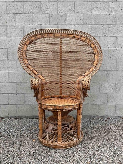 Rieten PAUWSTOEL, Antiek en Kunst, Antiek | Meubels | Stoelen en Sofa's, Ophalen