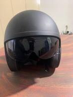 casque ouvert noir mat avec lunettes de soleil, L