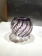 Vase en forme de boule Val071/A., Enlèvement