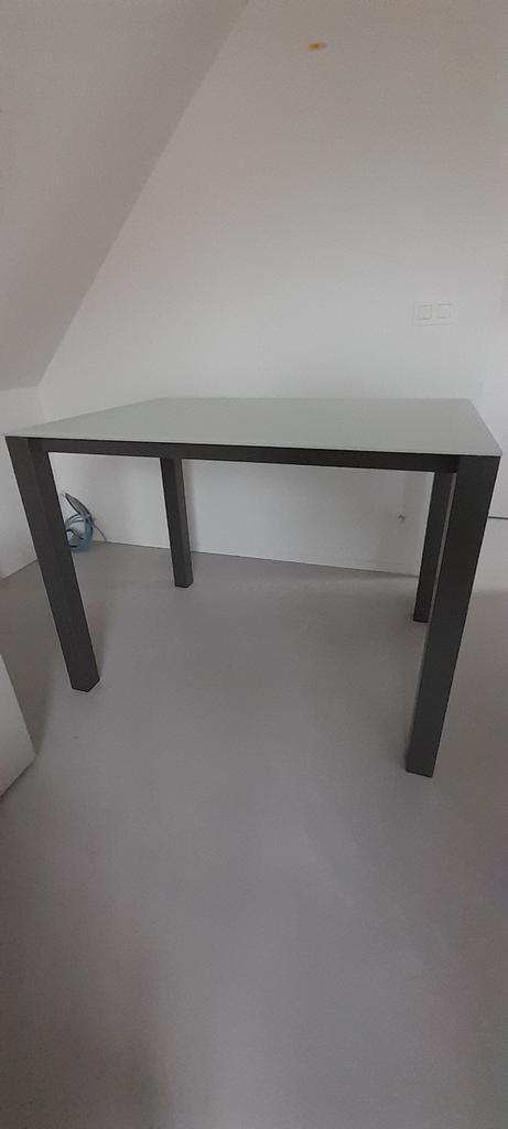 Bartafel met bijhorende barstoelen, Huis en Inrichting, Bureaus, In hoogte verstelbaar, Ophalen